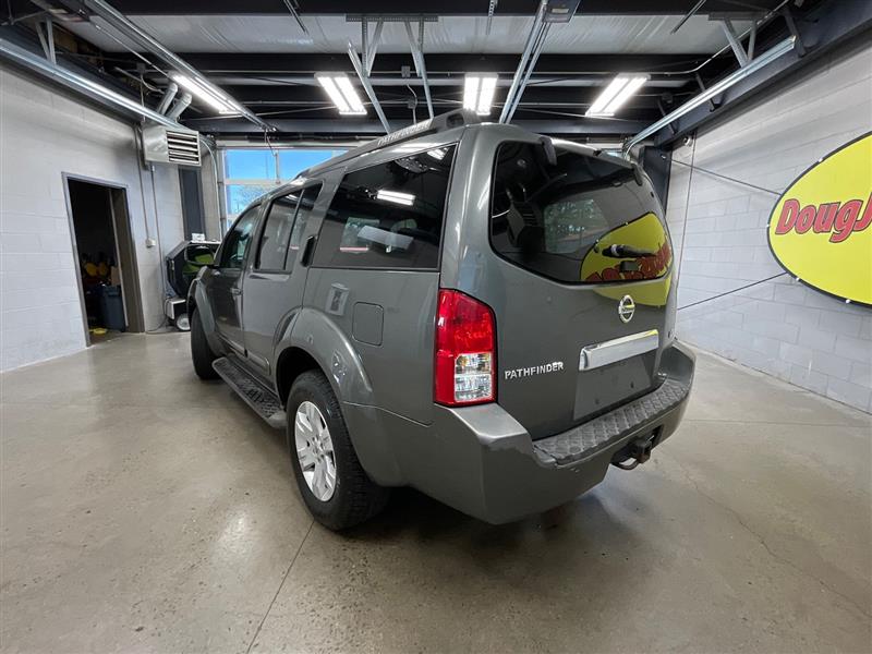 2007 NISSAN PATHFINDER LE