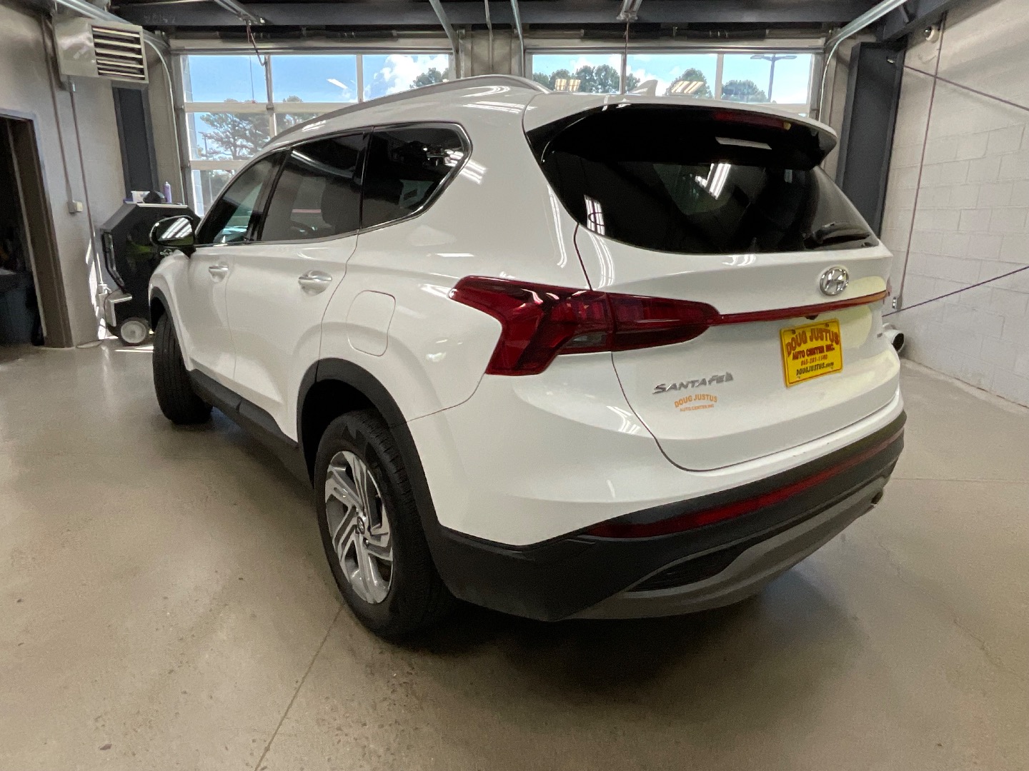 2023 Hyundai Santa Fe SEL photo 2