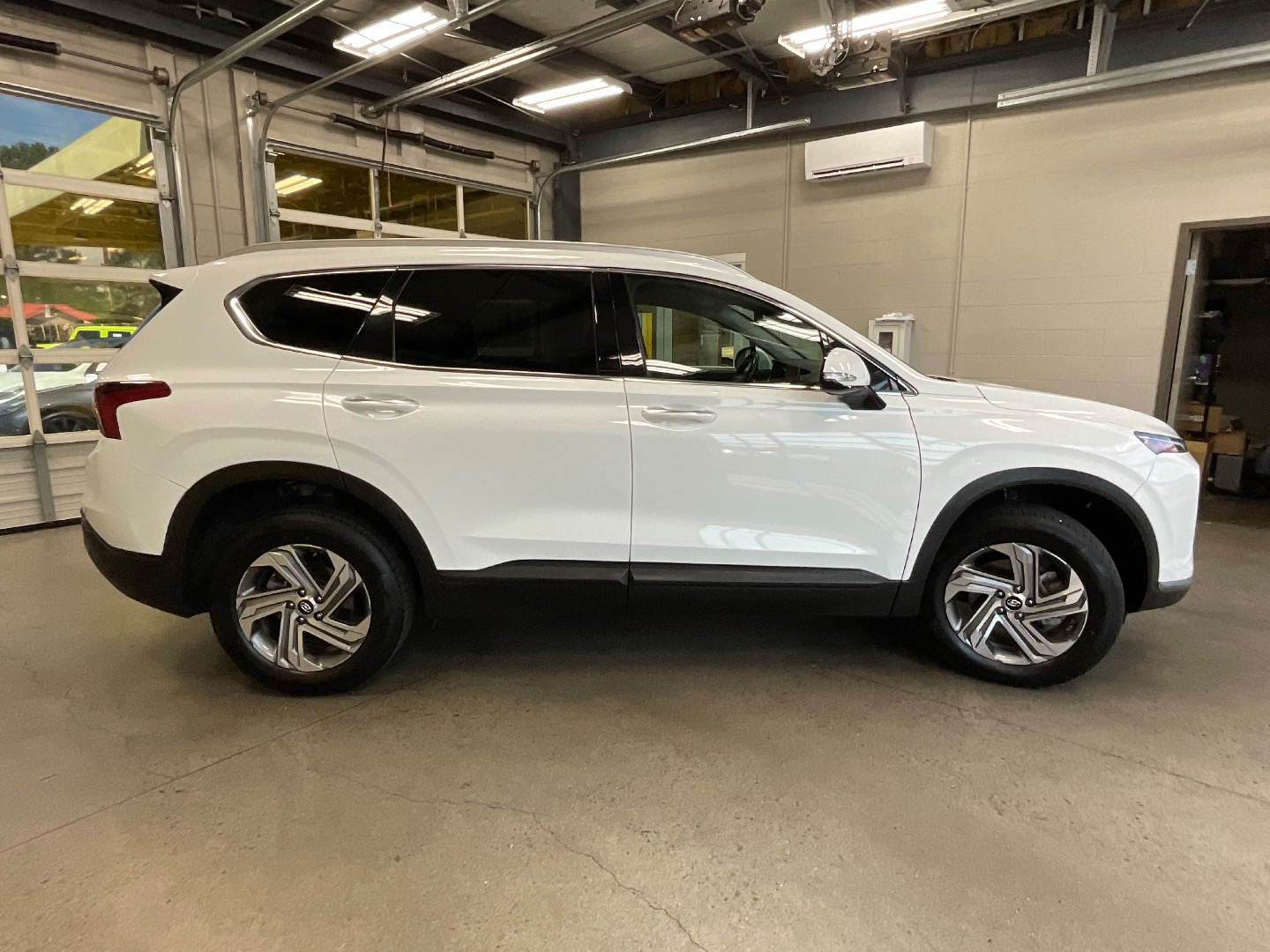 2023 Hyundai Santa Fe SEL photo 5