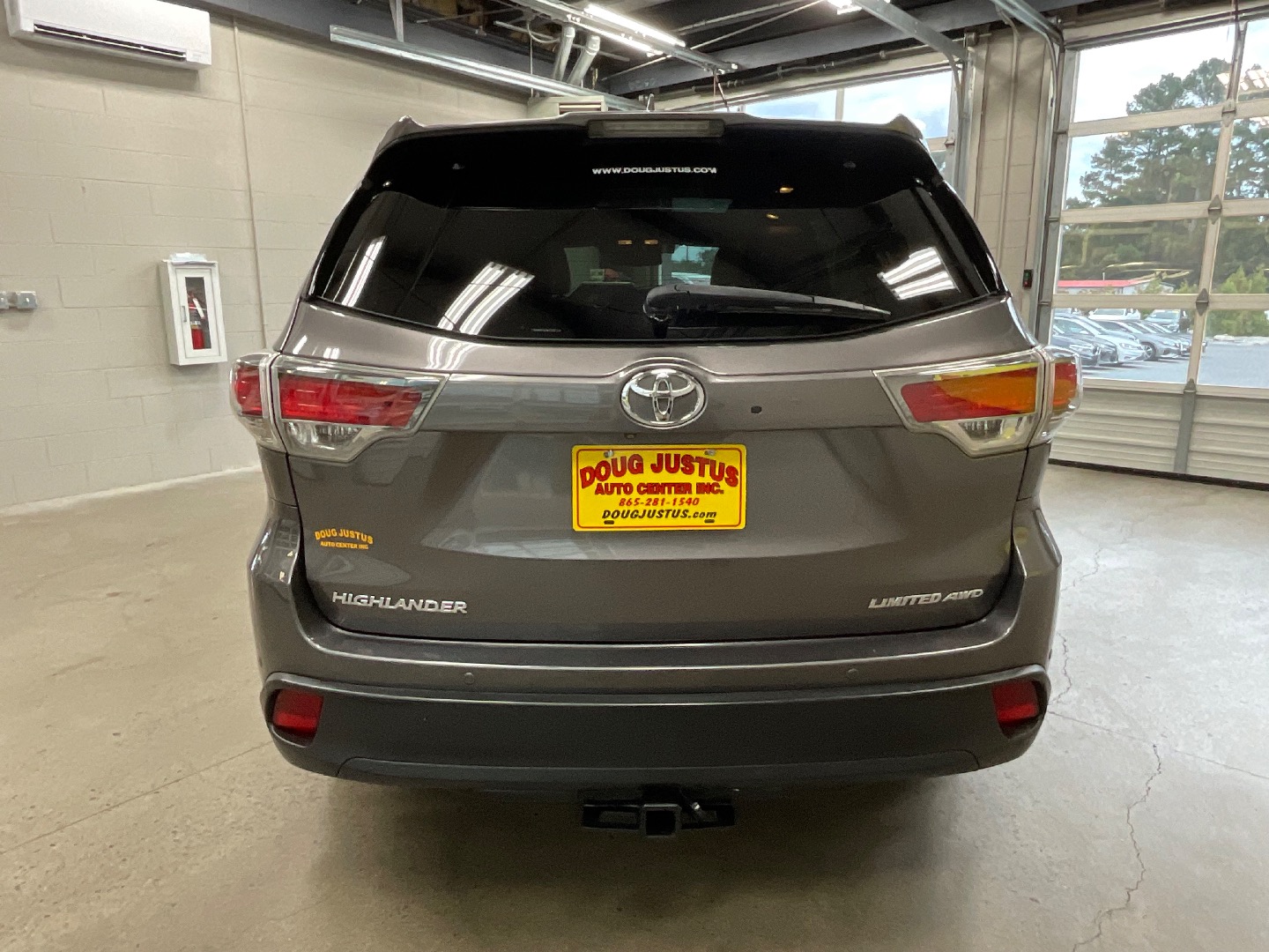 2016 Toyota Highlander Limited photo 3