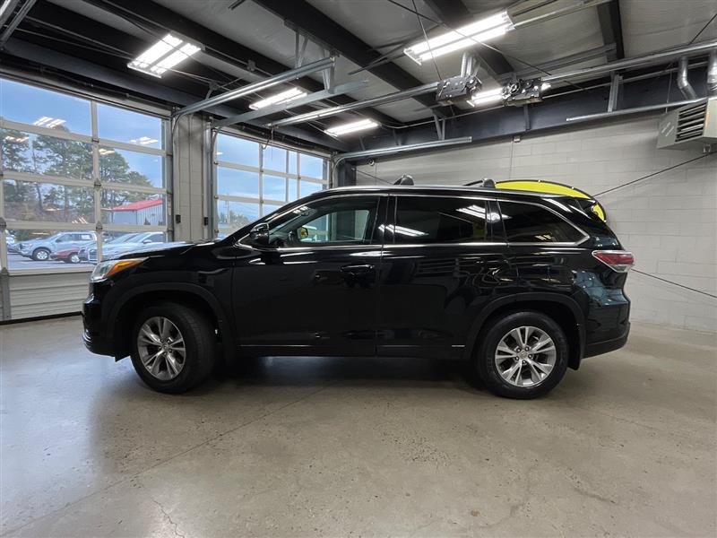 2015 TOYOTA HIGHLANDER XLE