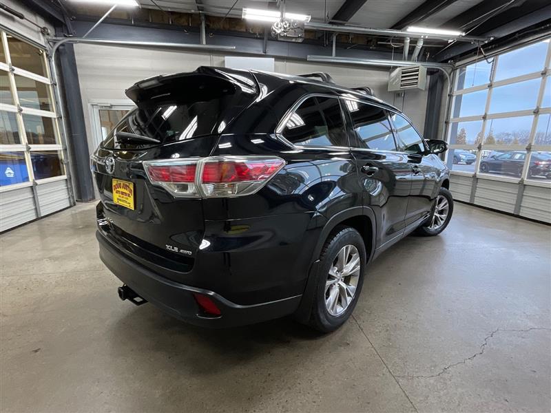 2015 TOYOTA HIGHLANDER XLE