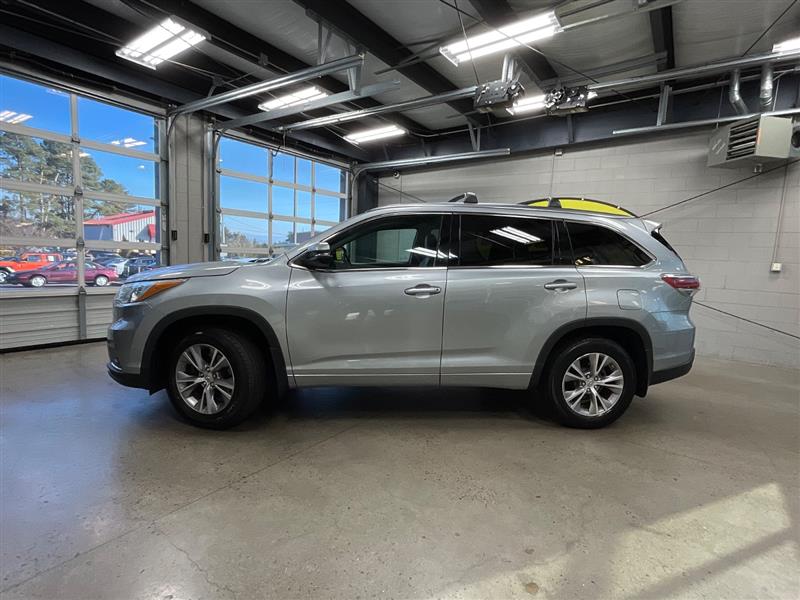 2015 TOYOTA HIGHLANDER XLE