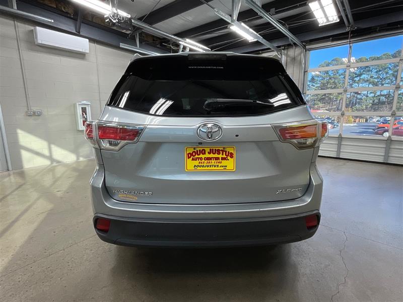 2015 TOYOTA HIGHLANDER XLE