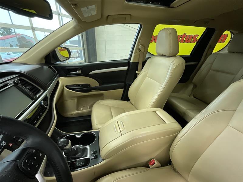 2016 TOYOTA HIGHLANDER XLE