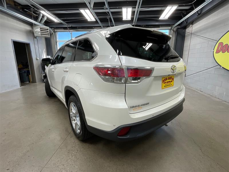 2016 TOYOTA HIGHLANDER LIMITED