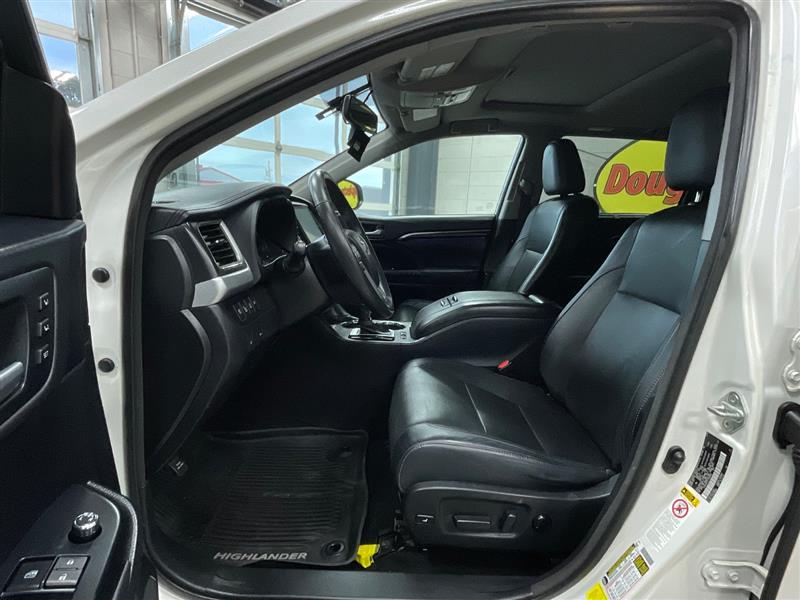 2015 TOYOTA HIGHLANDER LIMITED