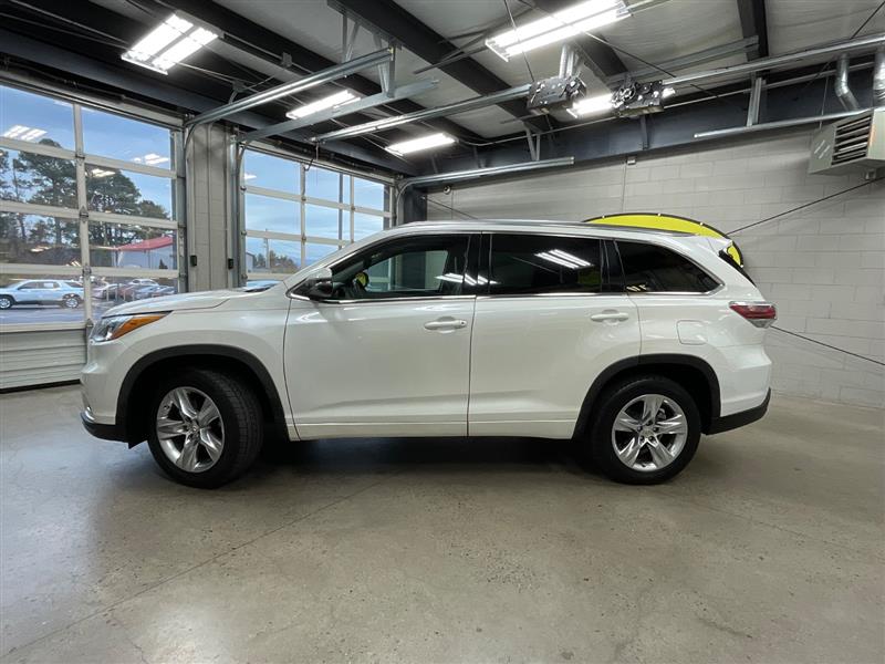 2015 TOYOTA HIGHLANDER LIMITED