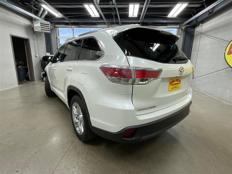 2015 TOYOTA HIGHLANDER LIMITED