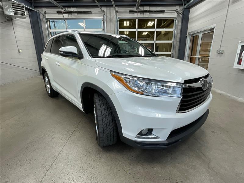2015 TOYOTA HIGHLANDER LIMITED