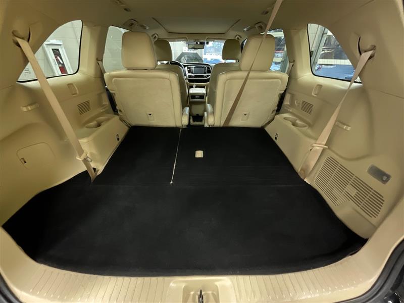 2016 TOYOTA HIGHLANDER LIMITED