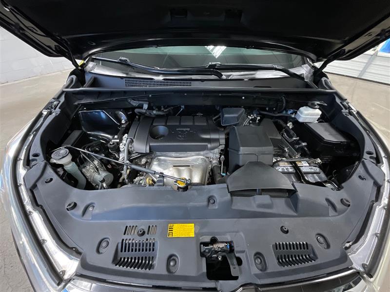 2014 TOYOTA HIGHLANDER LE