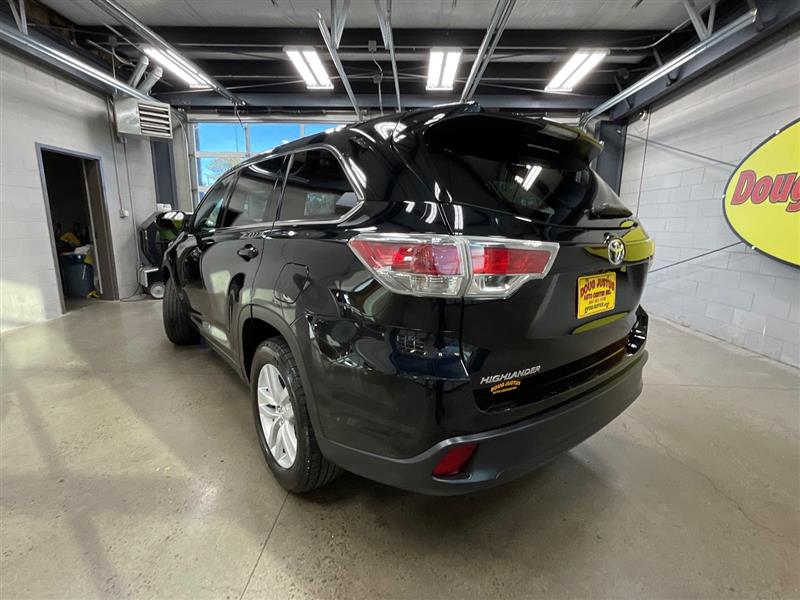 2014 TOYOTA HIGHLANDER LE