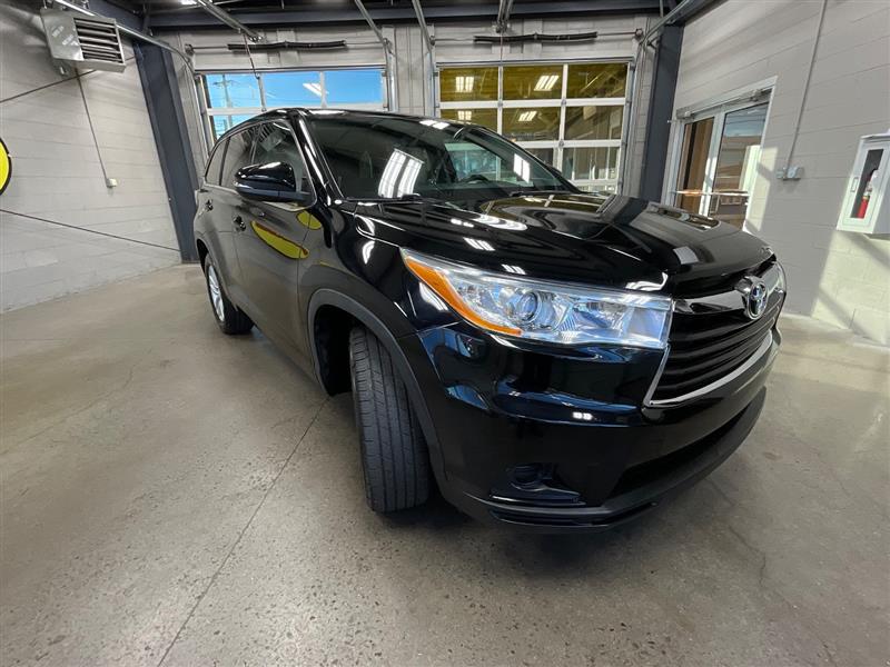 2014 TOYOTA HIGHLANDER LE