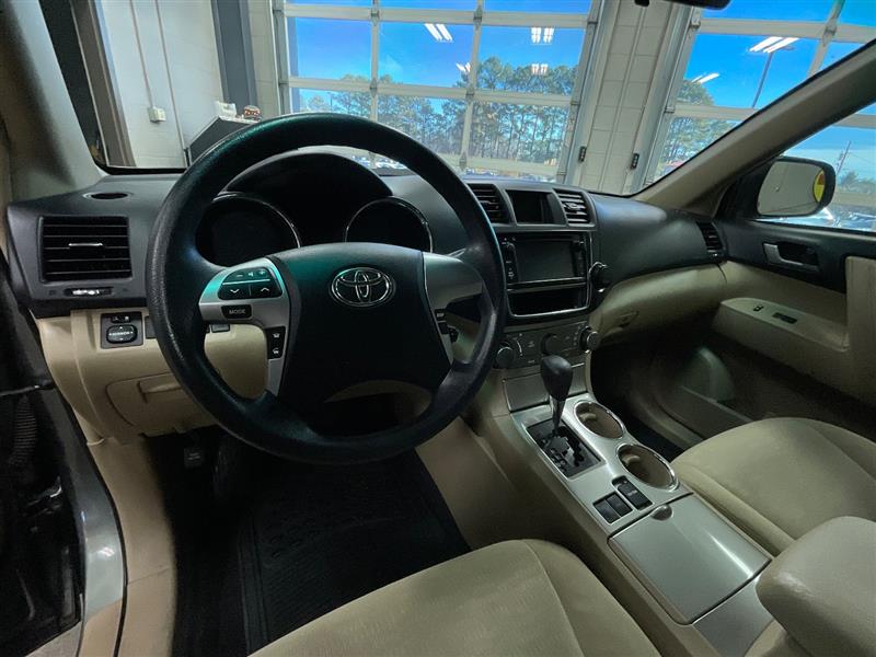 2013 TOYOTA HIGHLANDER 