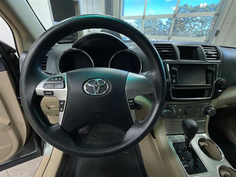 2013 TOYOTA HIGHLANDER 