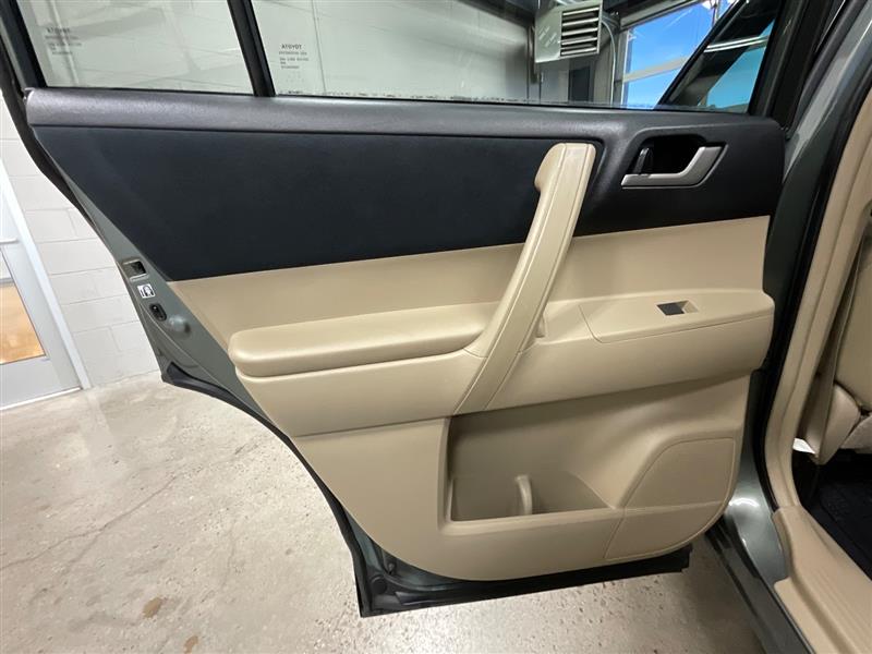 2013 TOYOTA HIGHLANDER 