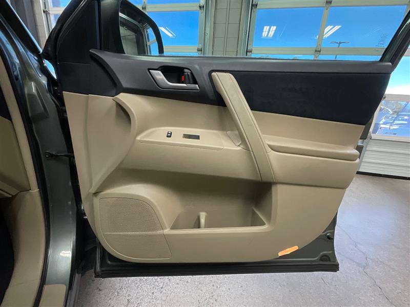 2013 TOYOTA HIGHLANDER 