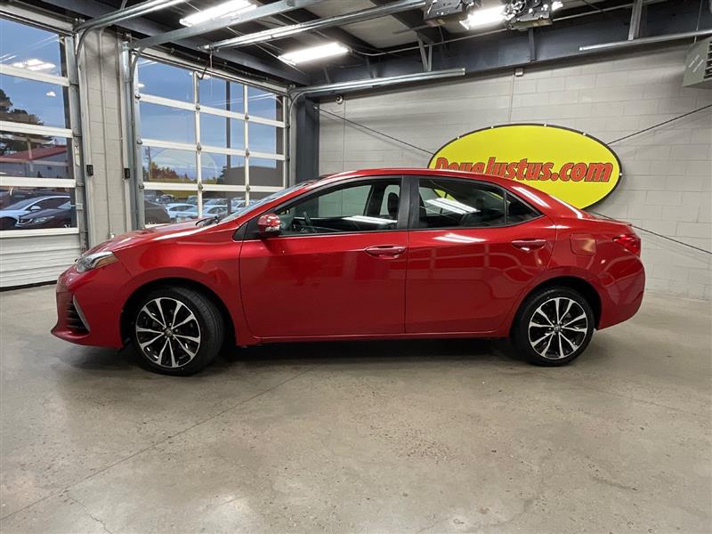 2017 TOYOTA COROLLA SE