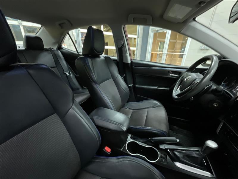 2017 TOYOTA COROLLA SE