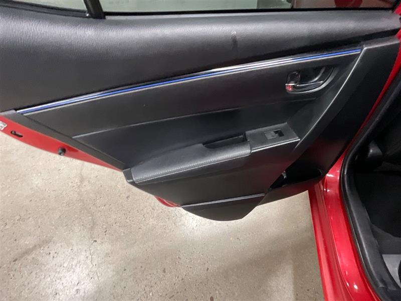 2019 TOYOTA COROLLA SE