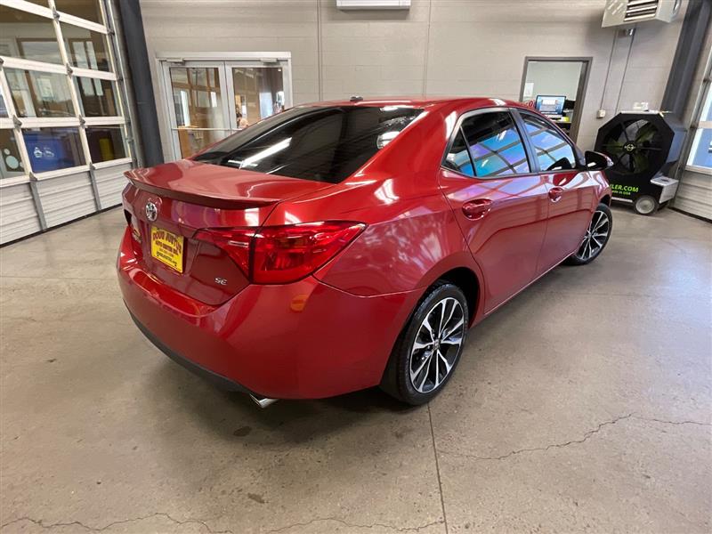 2019 TOYOTA COROLLA SE