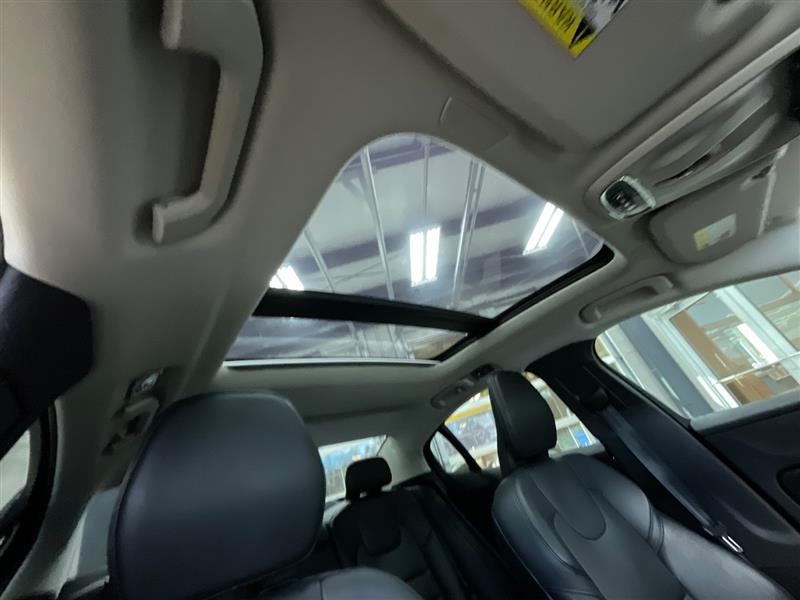 2022 VOLVO S60 MOMENTUM