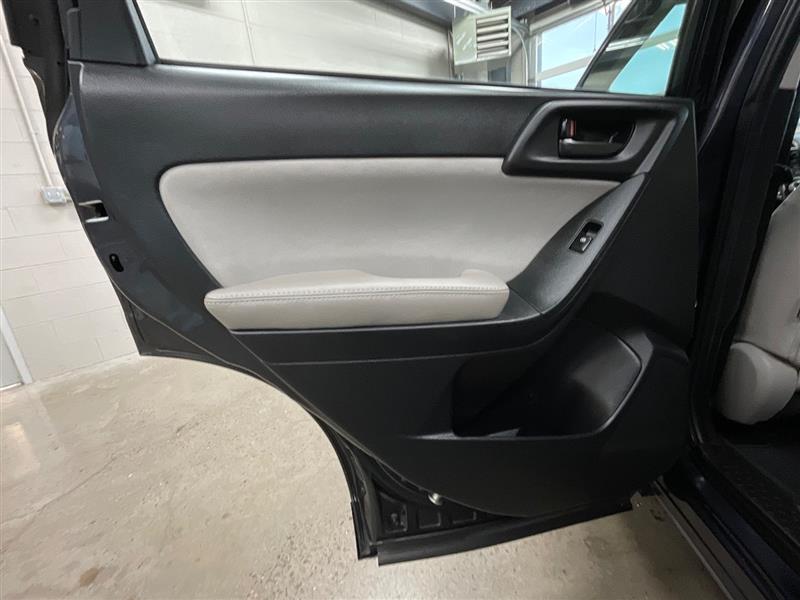 2016 SUBARU FORESTER 2.5I