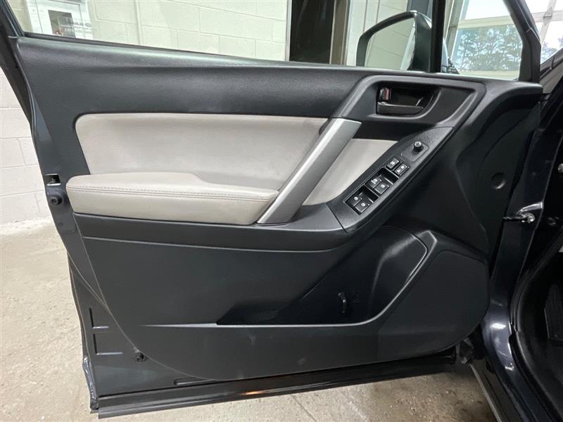 2016 SUBARU FORESTER 2.5I