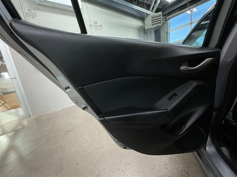 2016 MAZDA MAZDA3 I SPORT