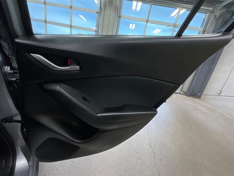 2016 MAZDA MAZDA3 I SPORT