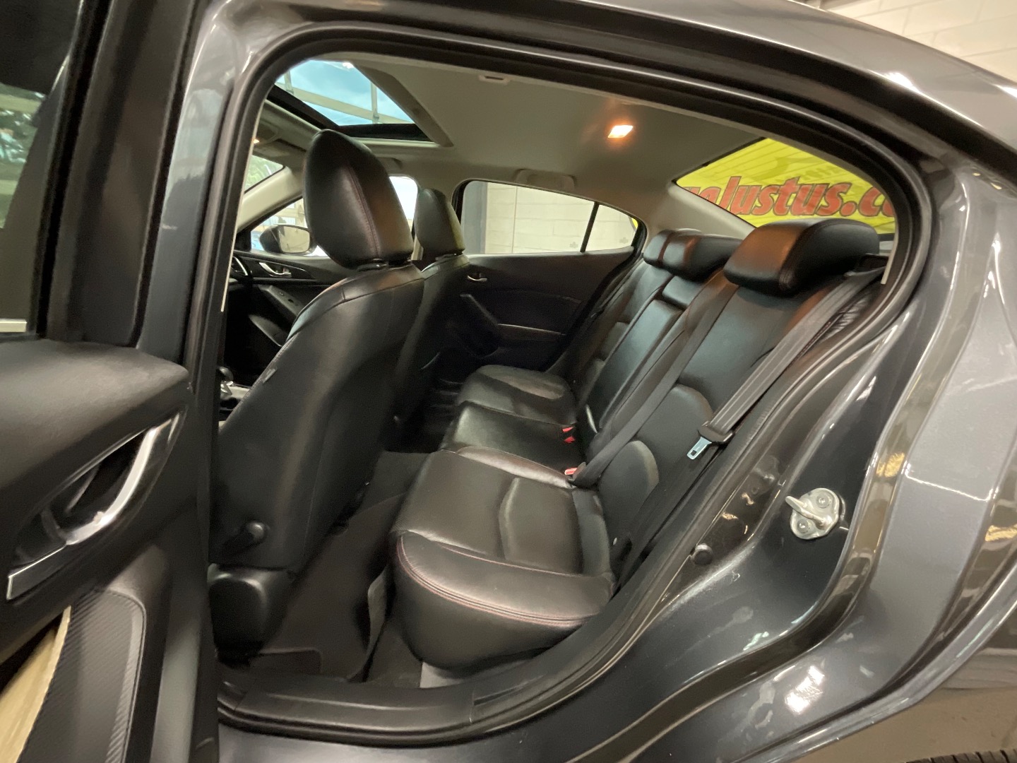 2014 Mazda Mazda3 s Grand Touring photo 17