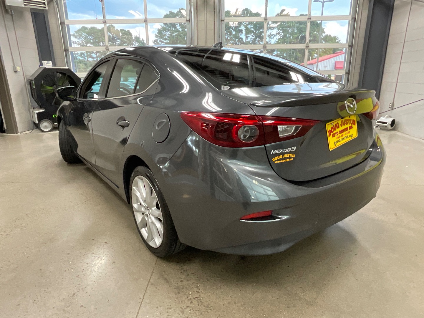 2014 Mazda Mazda3 s Grand Touring photo 3