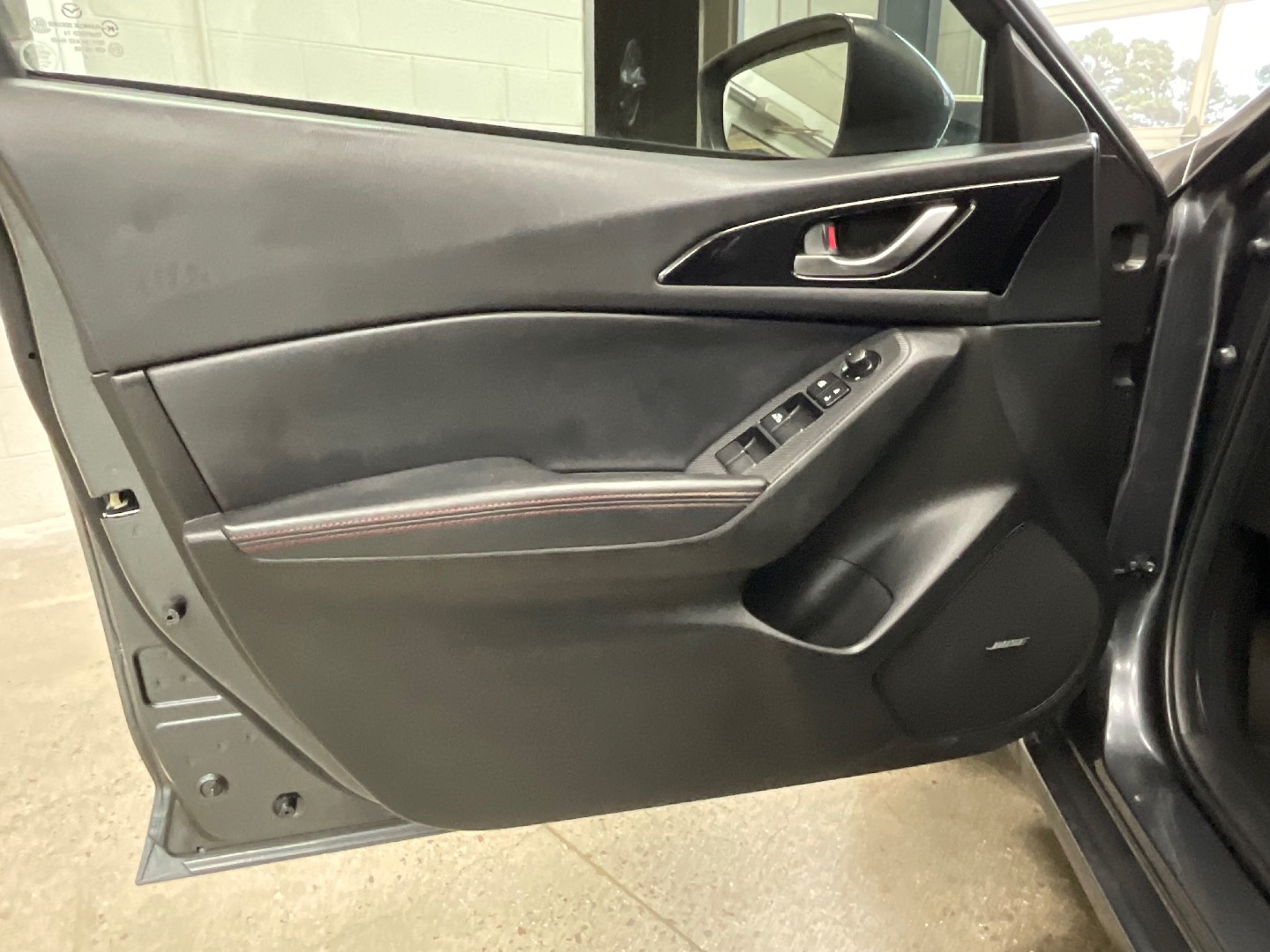 2014 Mazda Mazda3 s Grand Touring photo 9