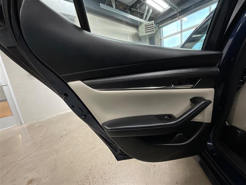 2019 MAZDA MAZDA3 PREFERRED PACKAGE