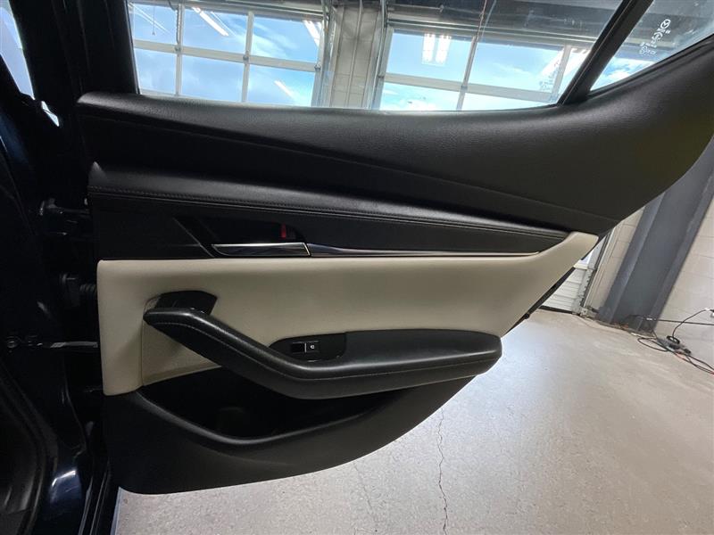 2019 MAZDA MAZDA3 PREFERRED PACKAGE