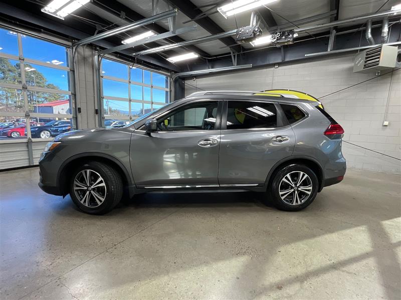 2017 NISSAN ROGUE SL