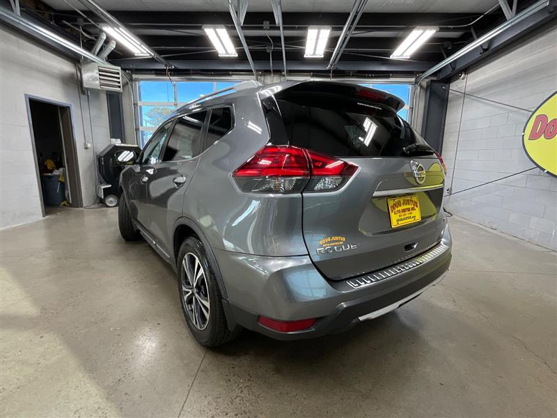 2017 NISSAN ROGUE SL