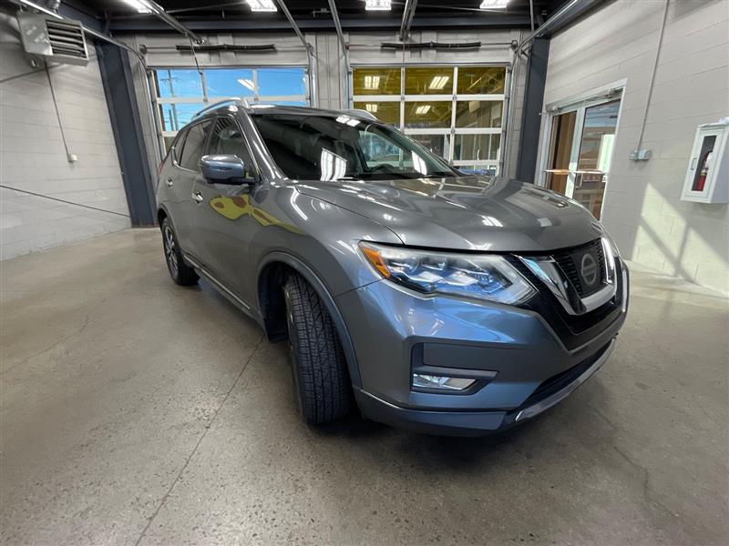 2017 NISSAN ROGUE SL
