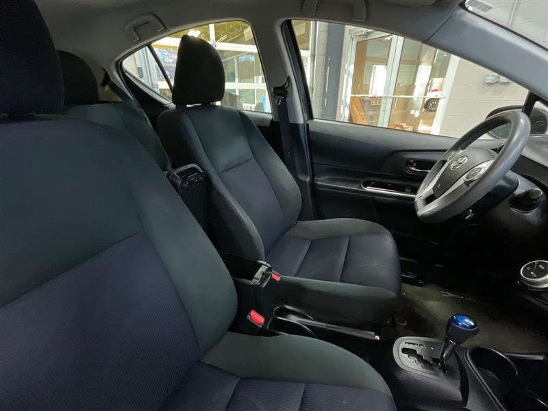 2015 TOYOTA PRIUS C Three