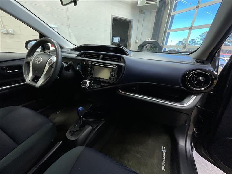 2015 TOYOTA PRIUS C Three