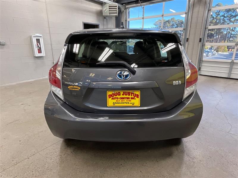 2015 TOYOTA PRIUS C Three