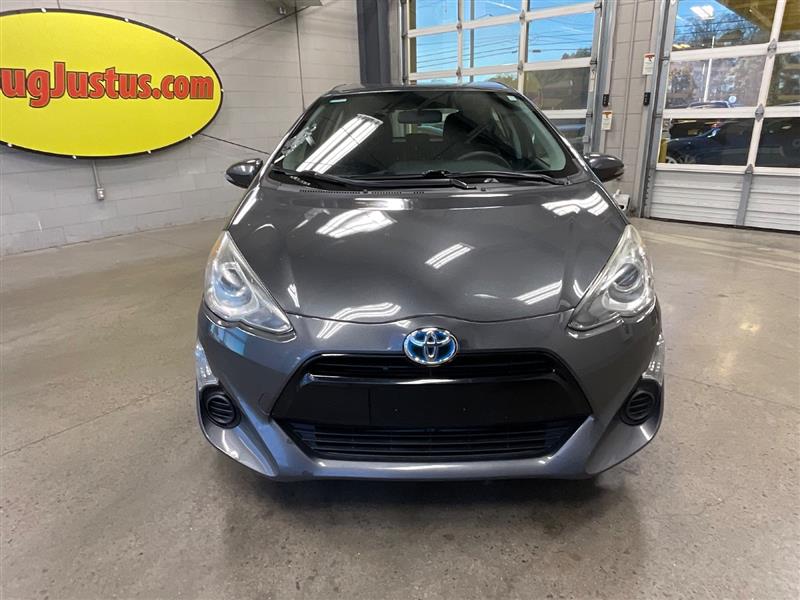 2015 TOYOTA PRIUS C Three