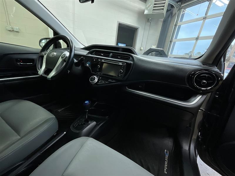 2015 TOYOTA PRIUS C Four