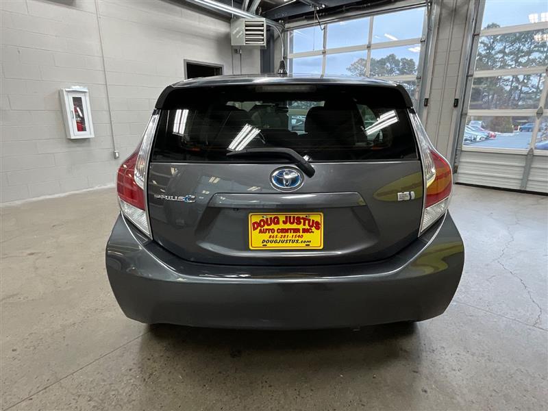 2015 TOYOTA PRIUS C Four