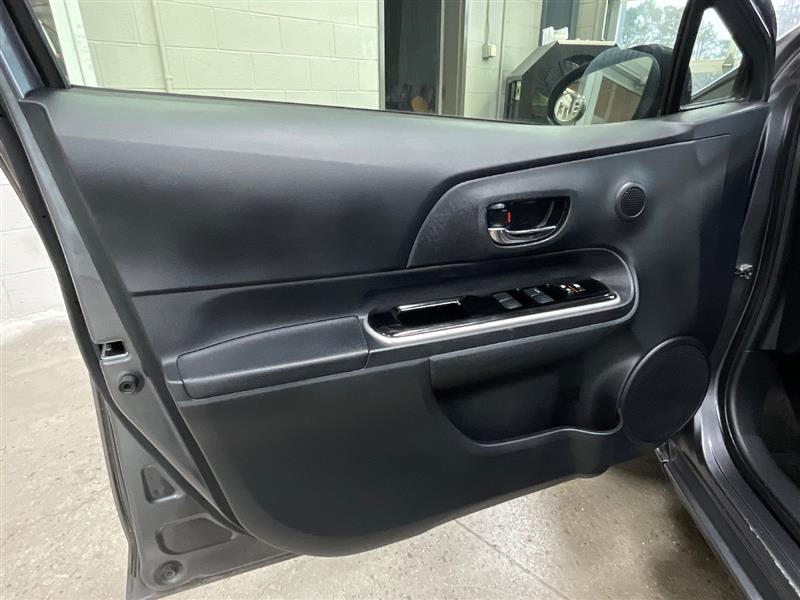 2015 TOYOTA PRIUS C Four