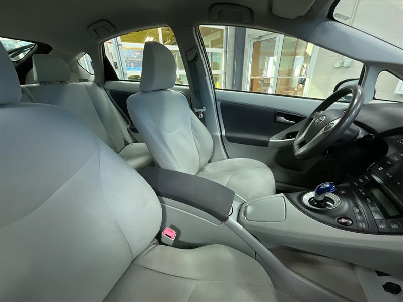 2010 TOYOTA PRIUS II