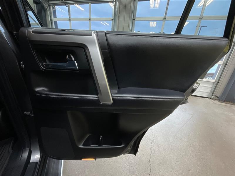 2018 TOYOTA 4RUNNER SR5