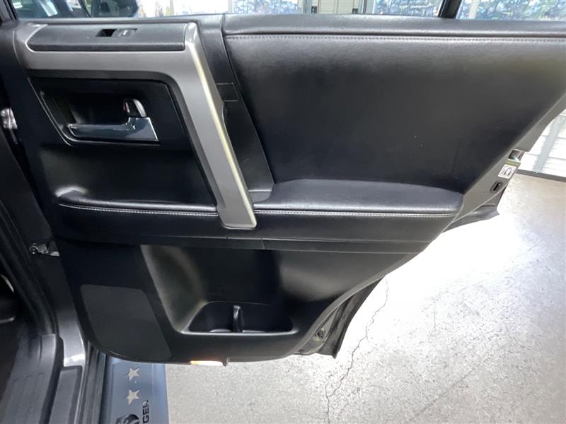 2017 TOYOTA 4RUNNER SR5