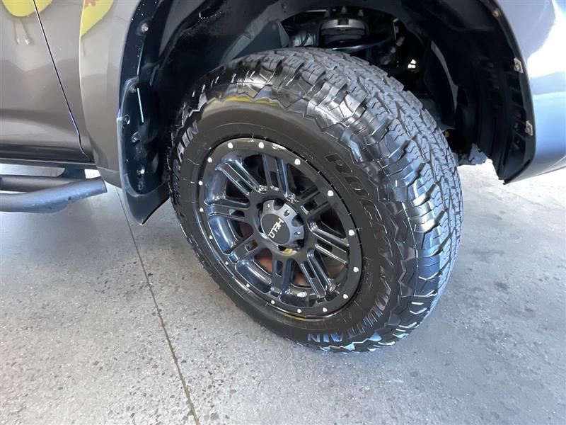 2017 TOYOTA 4RUNNER SR5